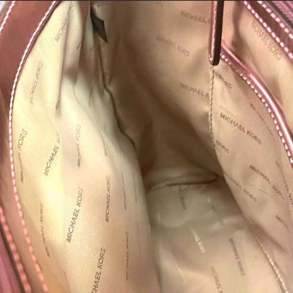 Michael Kors Voyager Specchio Pink Leather Voyager Tote. OS LARGE Barbie Bag! - Picture 7 of 12